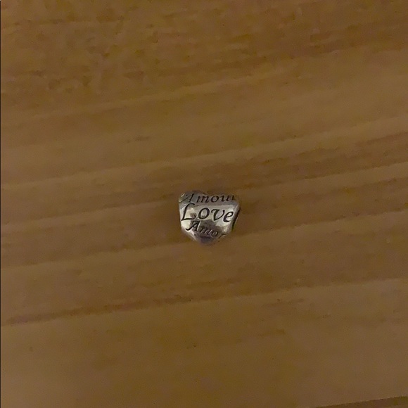 Pandora Love Charm - Picture 1 of 1